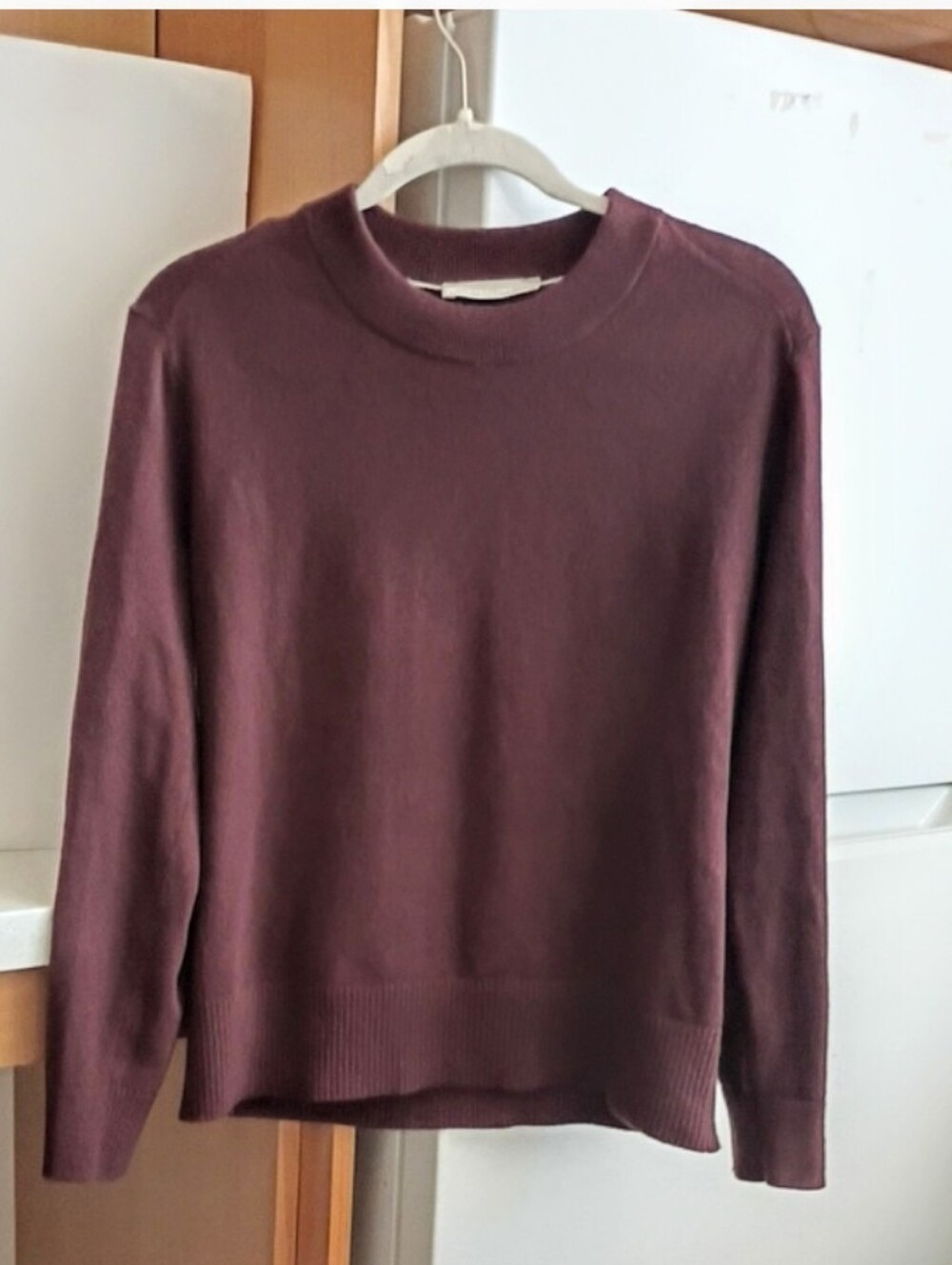 Everlane Cashmere 100%  Crew Neck Sweater In Burgundy sz M